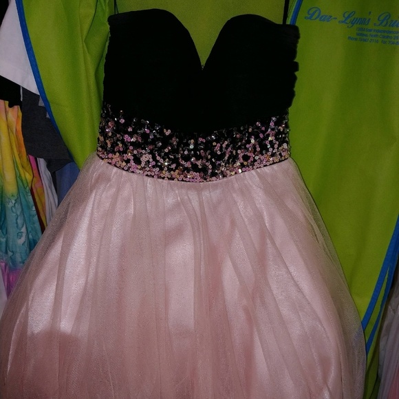 Prom / Sweet Sixteen dress Sz 4 - Picture 2 of 3